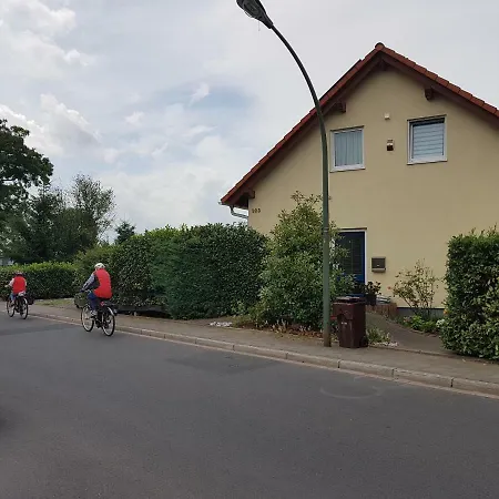 Ferien, Messewohnung In Der Nahe Des Uniklinikum * Dusseldorf